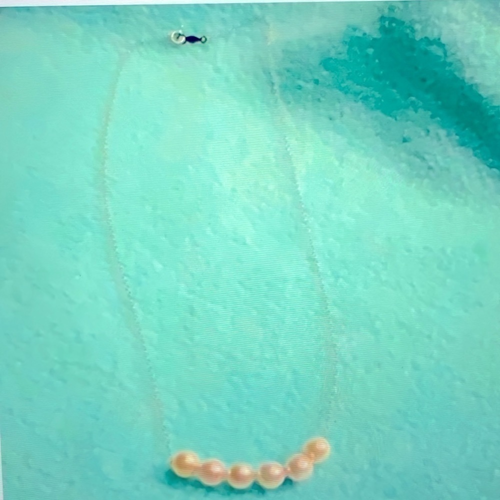 Genuine Pearl Necklace. 44g - Picture 2 of 2